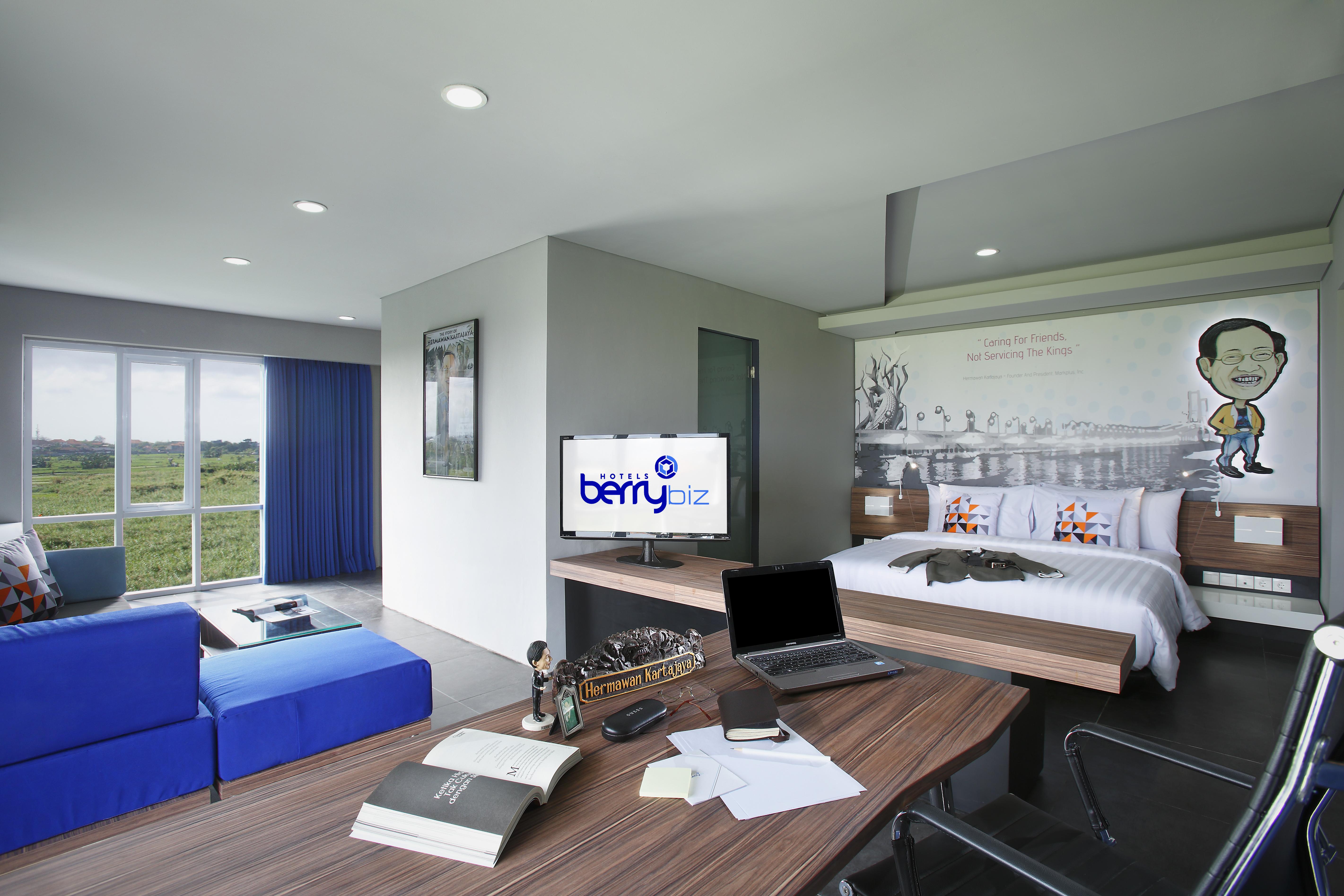 Berry Biz Hotel Seminyak Exterior foto